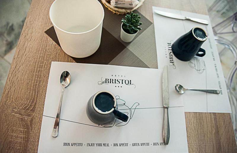 Hotel Bristol ترييستي المظهر الخارجي الصورة