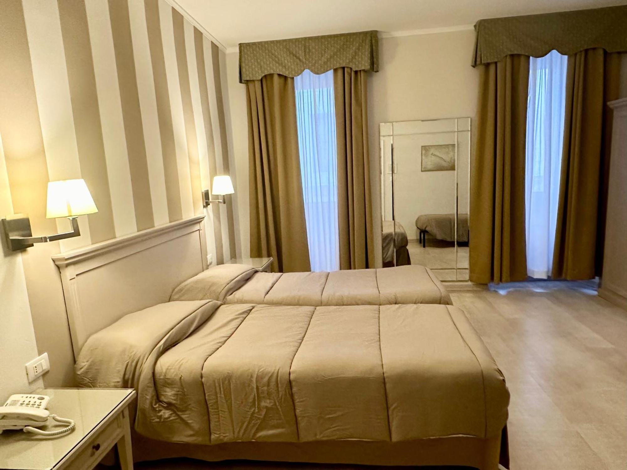 Hotel Bristol ترييستي المظهر الخارجي الصورة